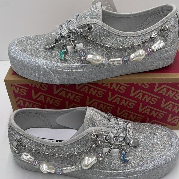 Vans WMNS Authentic 44 D Cosmic Traveler Pearl Gre
VN0A7Q5CPEA Sneakers - Picture 2 of 16